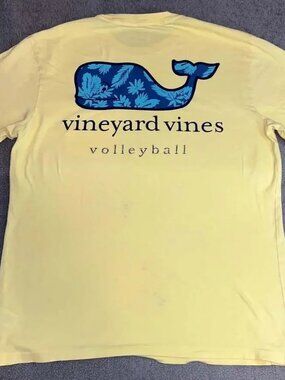 Vineyard Vines Men's Small Yellow T-Shirt